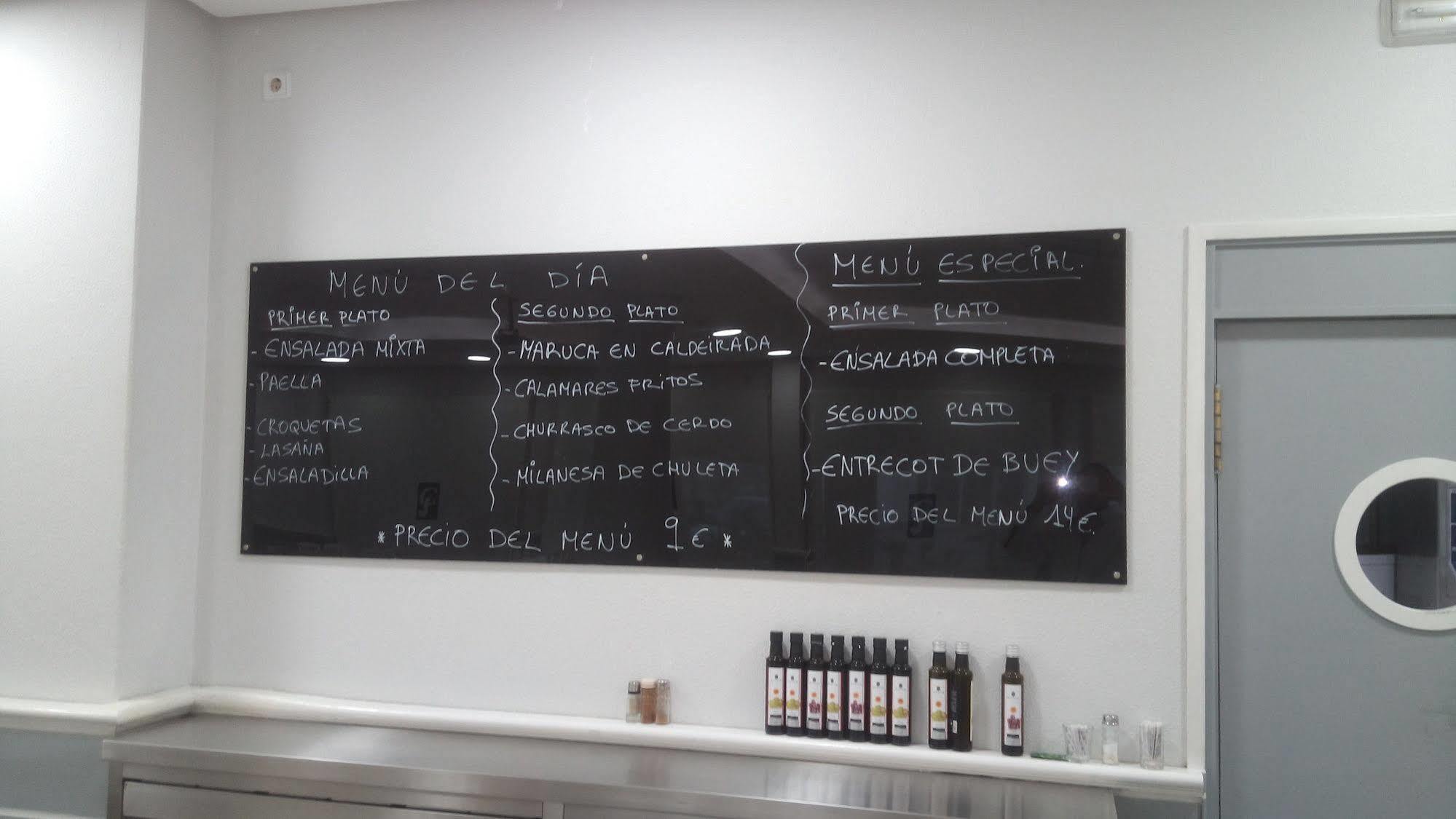 א-קורוניה Hostal Casa Juana מראה חיצוני תמונה