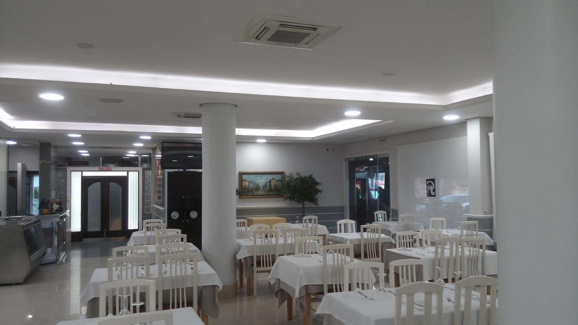 א-קורוניה Hostal Casa Juana מראה חיצוני תמונה